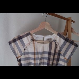 Burberry classic dress for girl